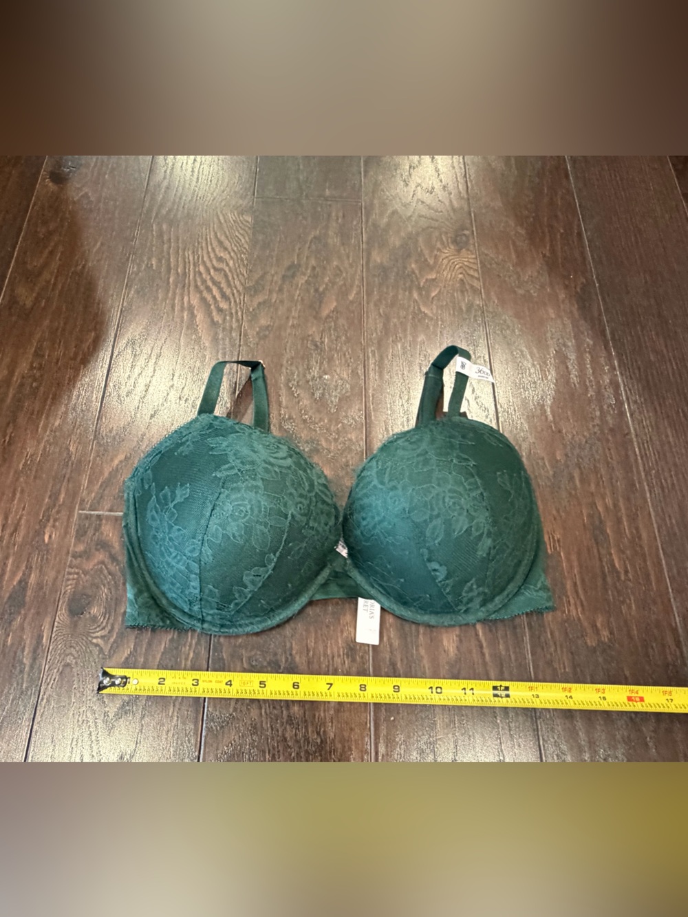 Victoria's Secret Very Sexy Emerald Green Lace Push Up Bra Women Size 36DD NEW
